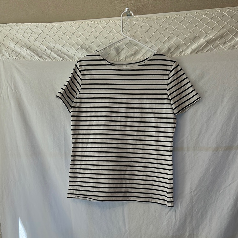 Striped Black and White Short Sleeve Tee